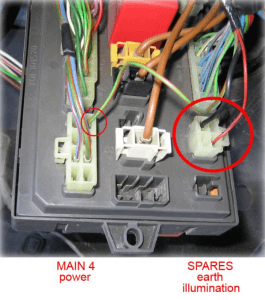 electric mirror fuse box close up