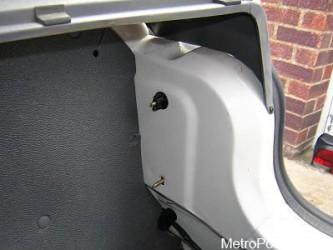 fitting rover 100 clusters - removing plastic nuts